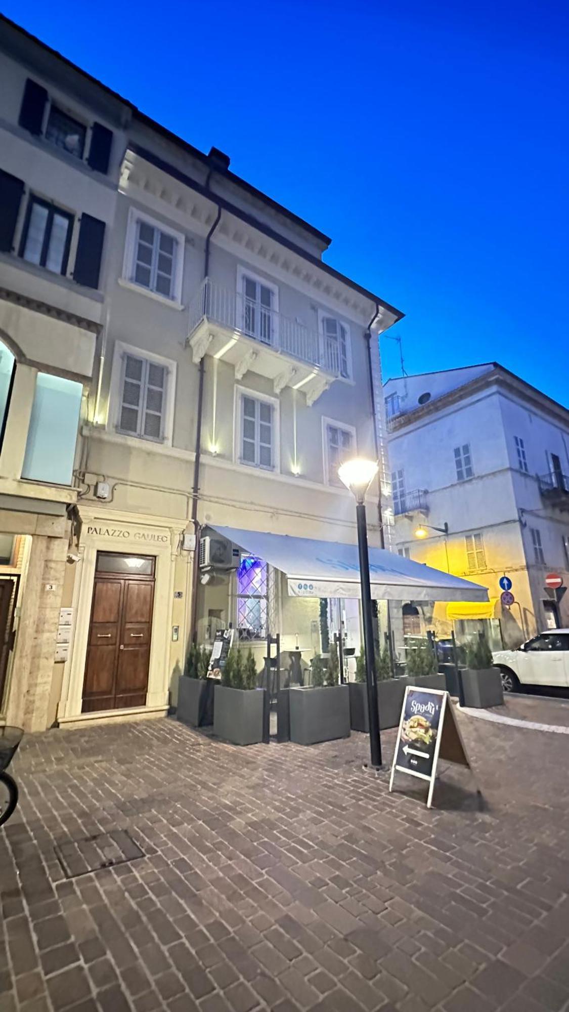 Апартаменты Palazzo Galileo Сан-Бенедетто-дель-Тронто Экстерьер фото